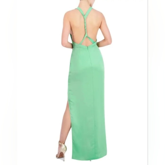BCBGMAXAZRIA Back Twist Halter Gown Women’s - Picture 3 of 5